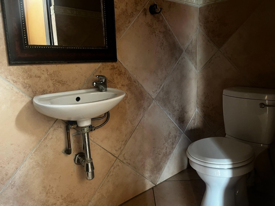 4 Bedroom Property for Sale in Melodie North West